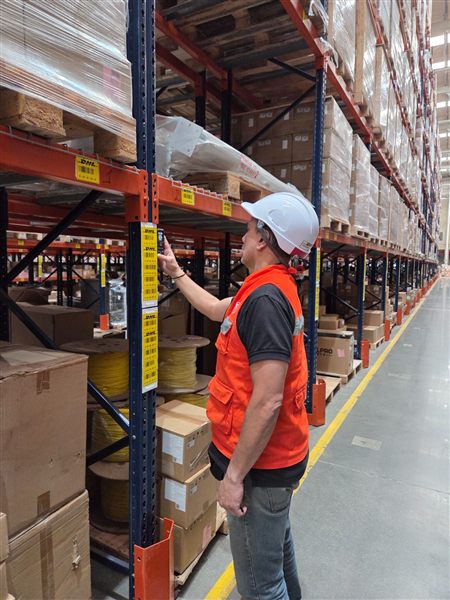 Evaluación de estanterías industriales — proyecto Slimrack en Colombia